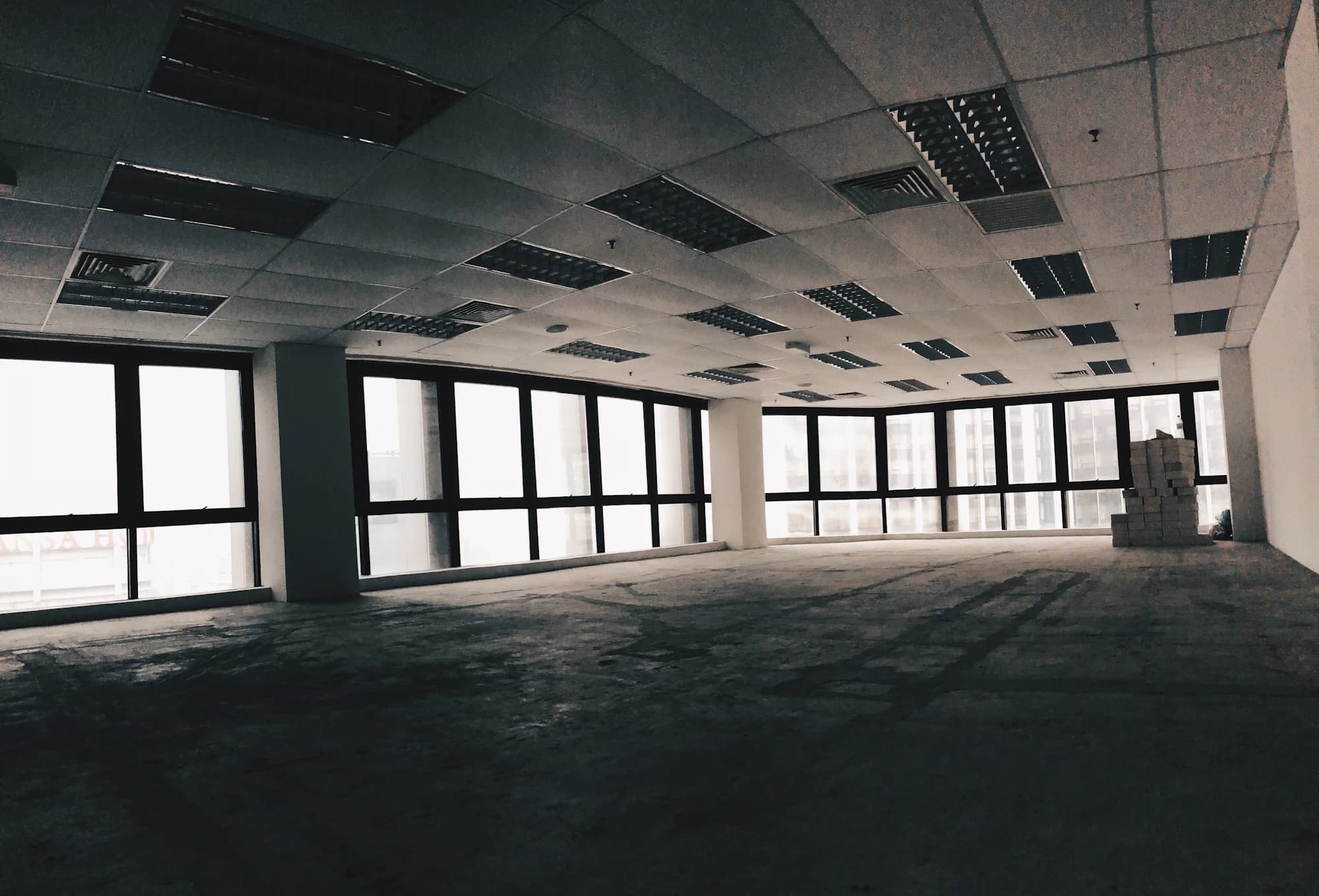 Empty commercial unit before a move-in clean